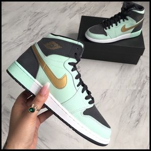 JORDAN Shoes Air Retro 1
